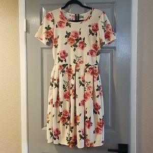 Small Lularoe Amelia Cream floral